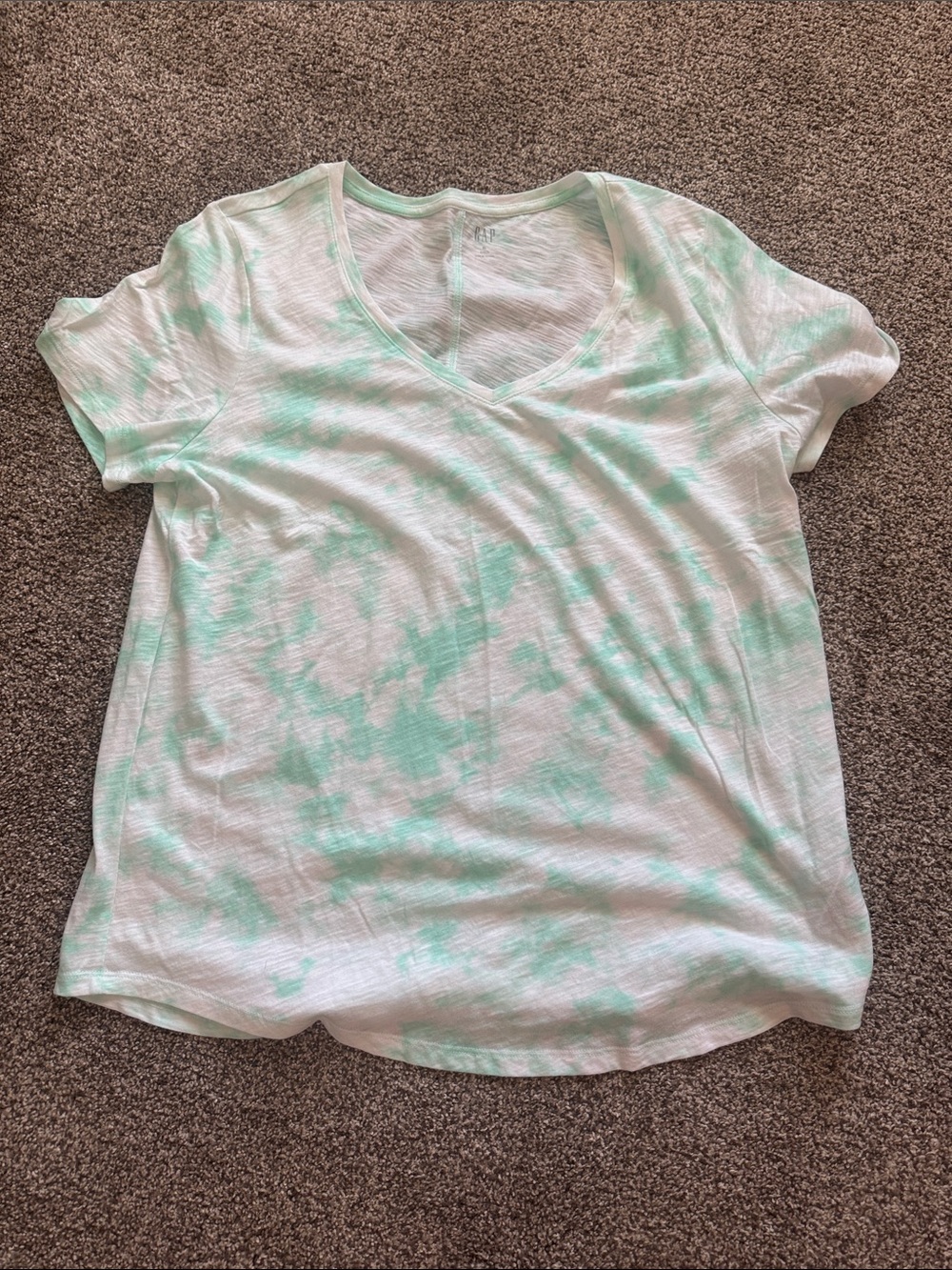 GAP Mint and White Tie-Dye V-Neck Short Sleeve Top